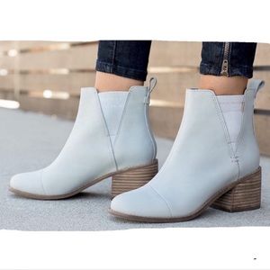 Toms Esme Glacier Grey Leather boots size 10